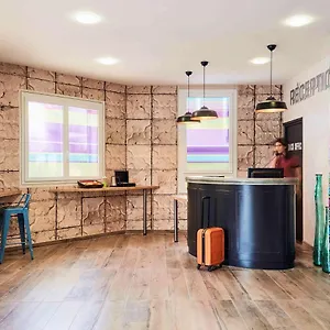 Otel Ibis Styles Rooftop & Hyères